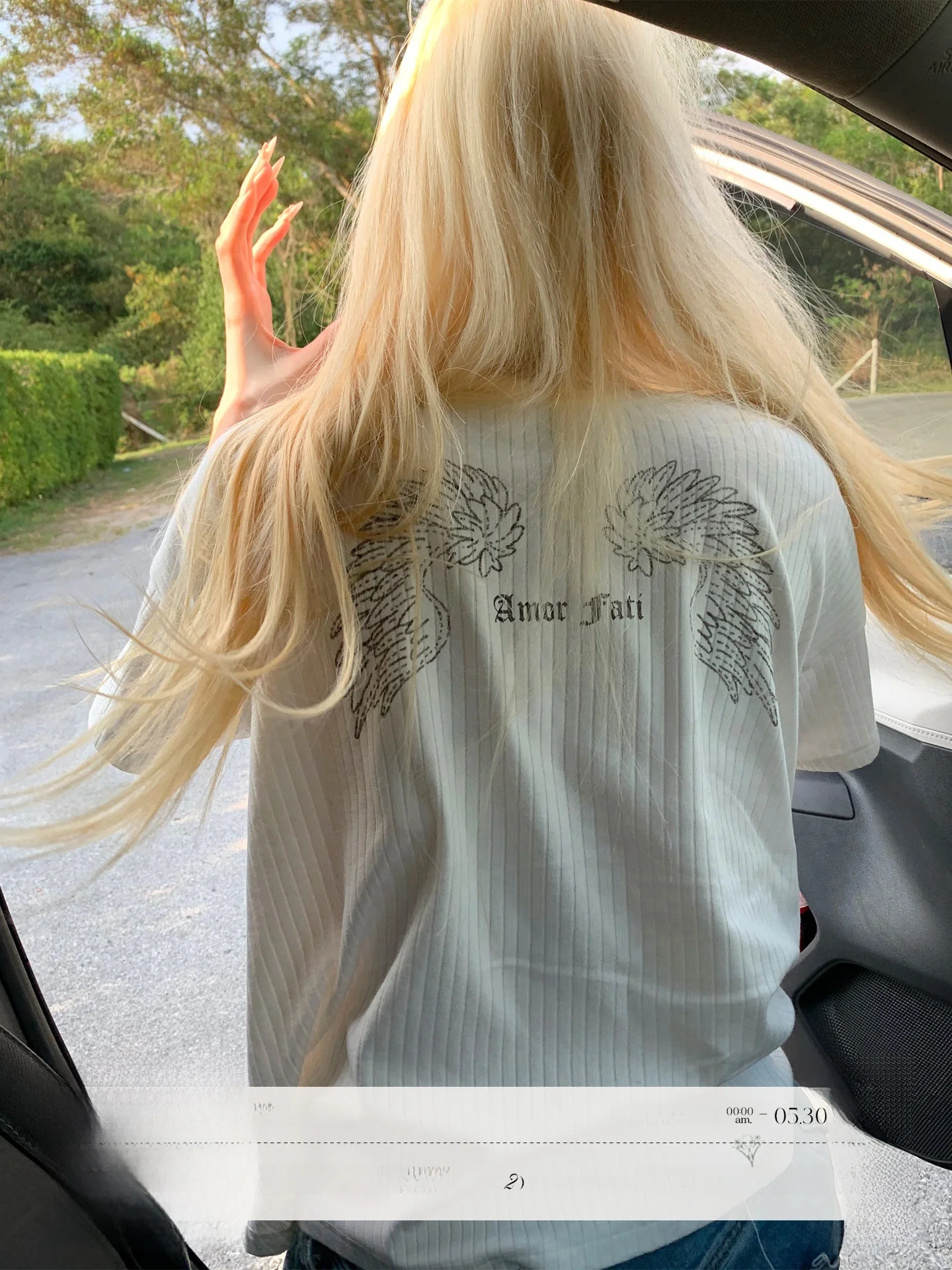 Rase Le Sol Lost Paradise Wings Print American Loose Short Sleeve T-Shirt Casual Style Cotton Polyester Blend round Neck Shor...
Rase Le Sol Lost Paradise Wings Print American Loose Short Sleeve T-Shirt Casual Style Cotton Polyester Blend round Neck Shor...