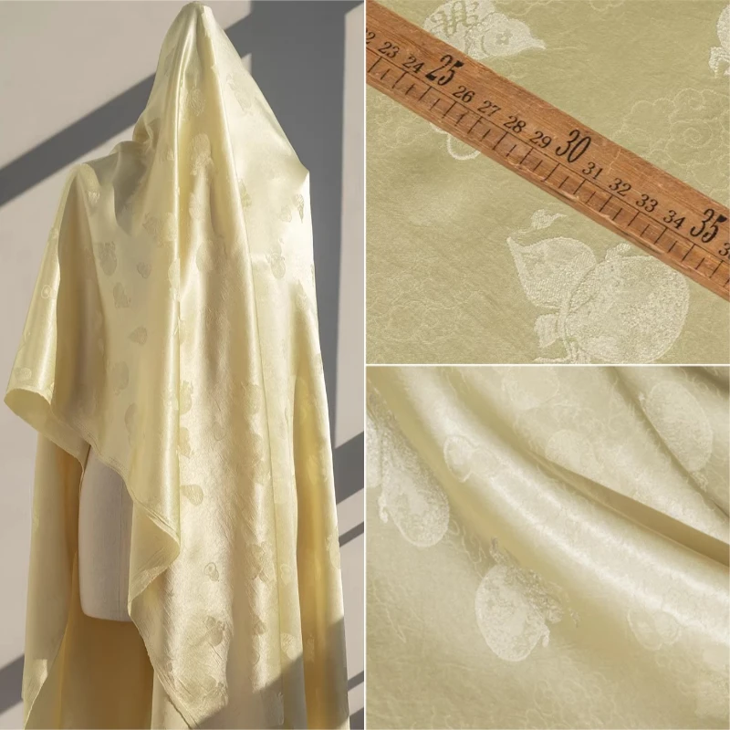 Ткань для платья в китайском стиле из 100% ацетата: Жаккардовая парча ручной работы с узором «Благоприятные облака и тыква», глянцевая, гладкая, драпирующаяся, для чонсама/ципао
Ткань для платья в китайском стиле из 100% ацетата: Жаккардовая парча ручной работы с узором «Благоприятные облака и тыква», глянцевая, гладкая, драпирующаяся, для чонсама/ципао