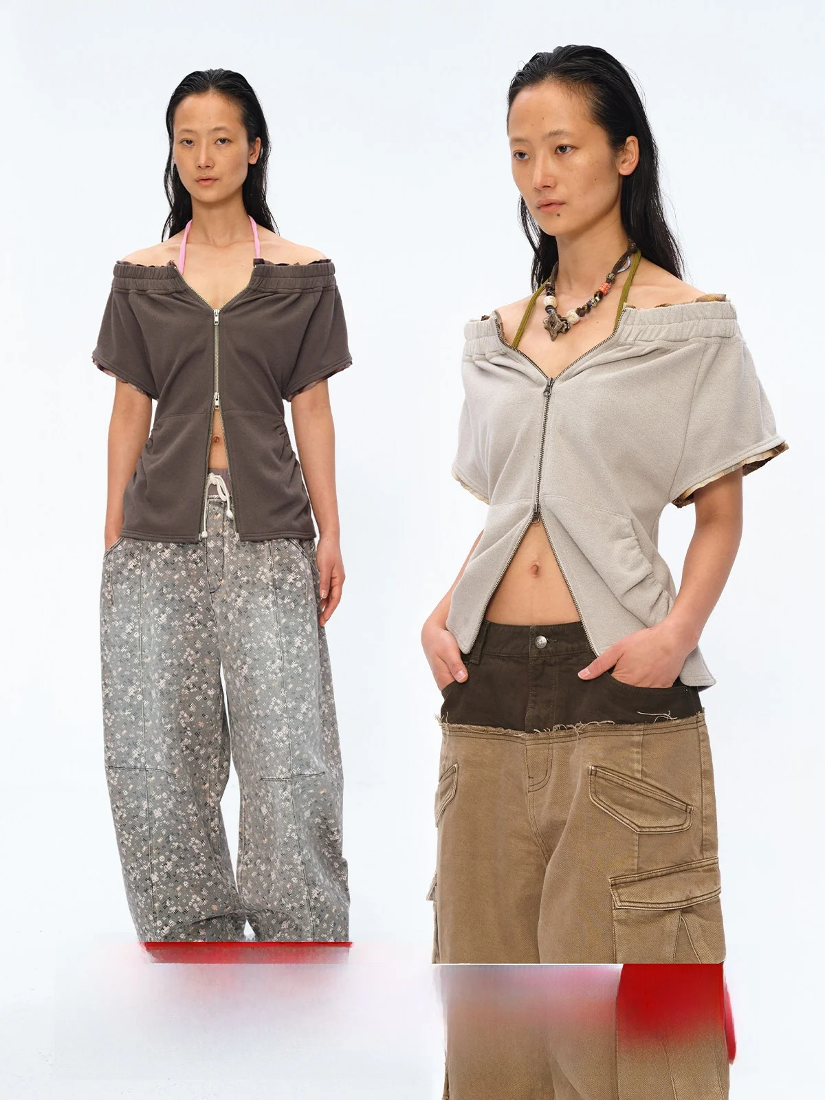 Комплект из толстовки с квадратными и круглыми вставками, молнией и эластичным шнуром на плечах, и короткой юбки. Женская модная одежда для весны и лета.
Комплект из толстовки с квадратными и круглыми вставками, молнией и эластичным шнуром на плечах, и короткой юбки. Женская модная одежда для весны и лета.