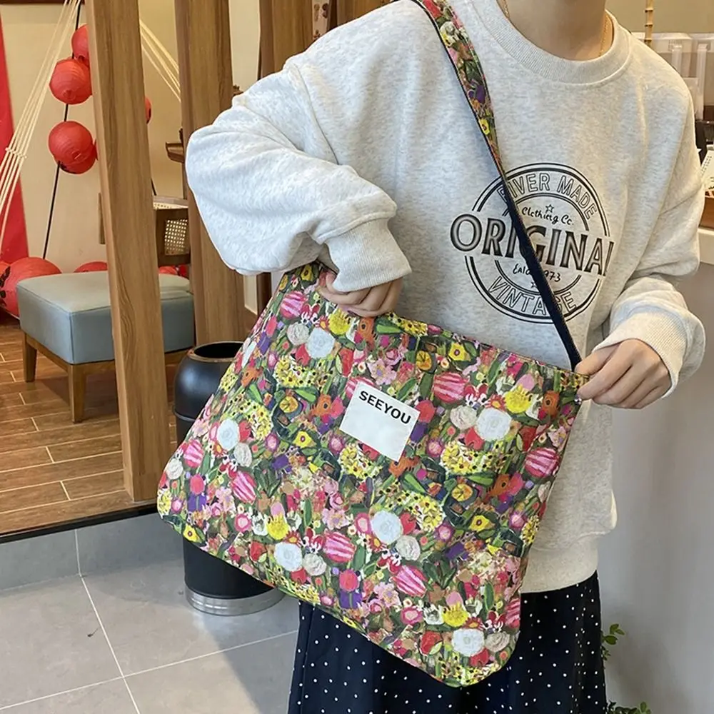 Portable Cloth Ethnic Style Crossbody Bags Flower Retro Floral Canvas Bag Handbag Large Capacity Bohemian Messenger Bag Outdoor
Portable Cloth Ethnic Style Crossbody Bags Flower Retro Floral Canvas Bag Handbag Large Capacity Bohemian Messenger Bag Outdoor