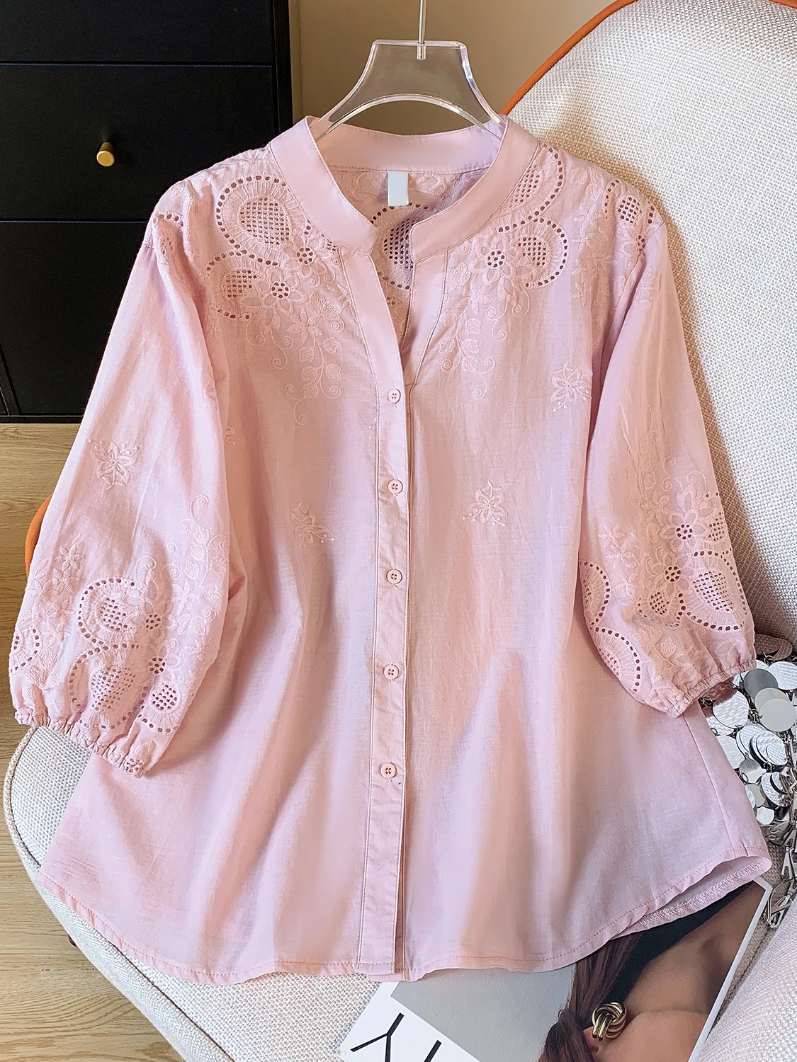 Японский хлопковый топ свободного кроя с ажурным дизайном для женщин, повседневный, модный, летний
Японский хлопковый топ свободного кроя с ажурным дизайном для женщин, повседневный, модный, летний