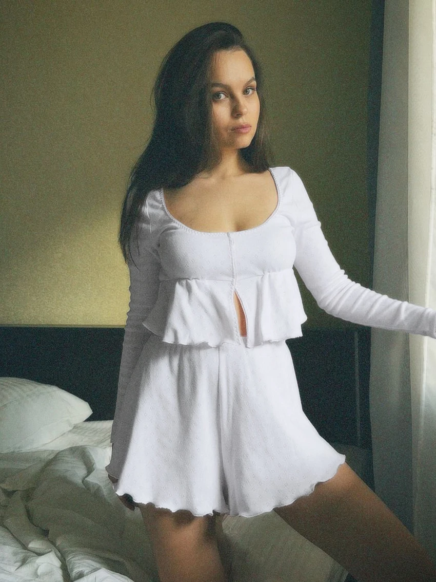 Marthaqiqi Casual Female Nightwear Set O-Neck Sleepwear Long Sleeve Nightgowns Crop Top Pajamas Shorts White Women Nightie Suit
Marthaqiqi Casual Female Nightwear Set O-Neck Sleepwear Long Sleeve Nightgowns Crop Top Pajamas Shorts White Women Nightie Suit
