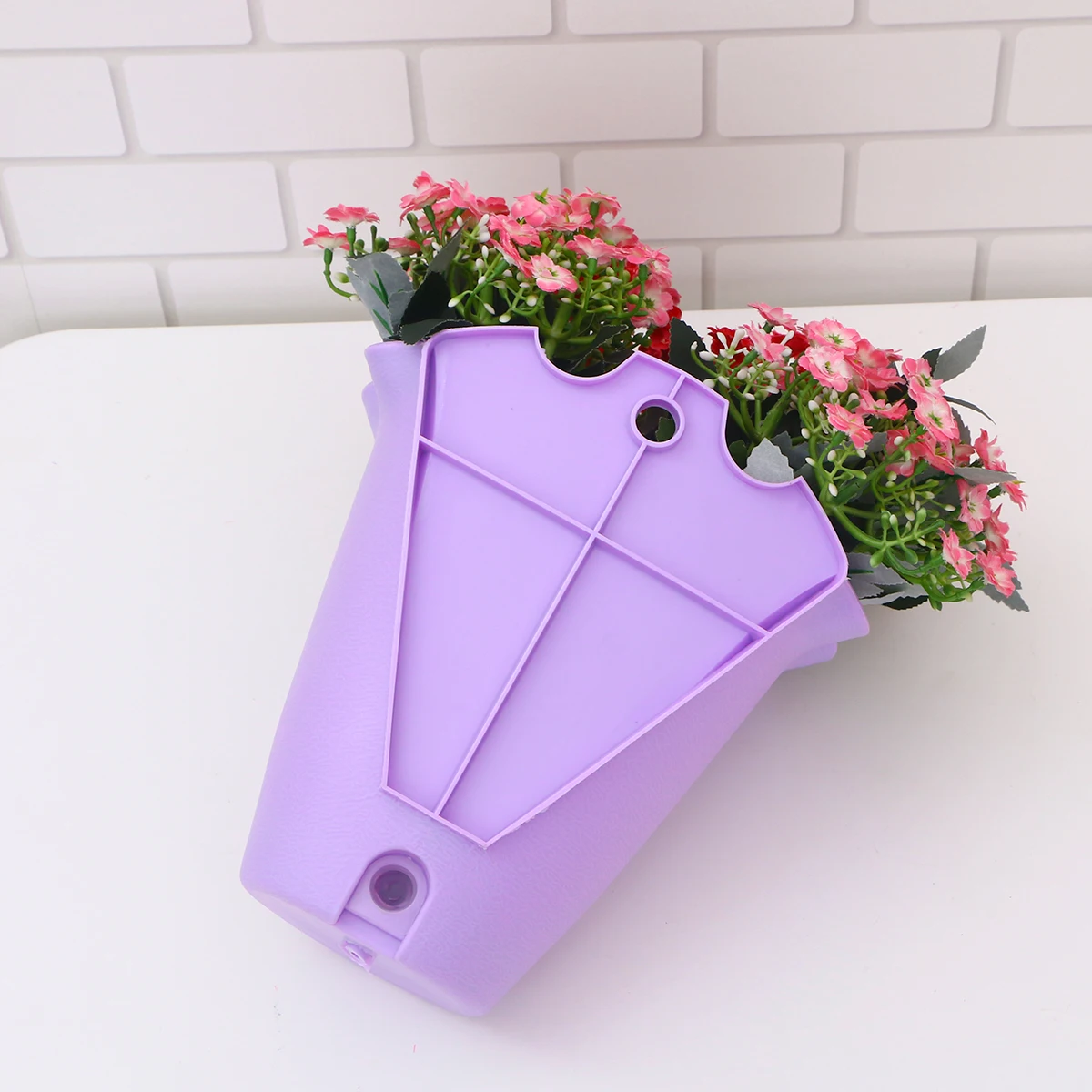 Plastic Wall Hanging Flower Pot Basket Balcony Guardrail Security Window Hanging Wall Green Plants Suclucents Flower Holder (Pur
Plastic Wall Hanging Flower Pot Basket Balcony Guardrail Security Window Hanging Wall Green Plants Suclucents Flower Holder (Pur