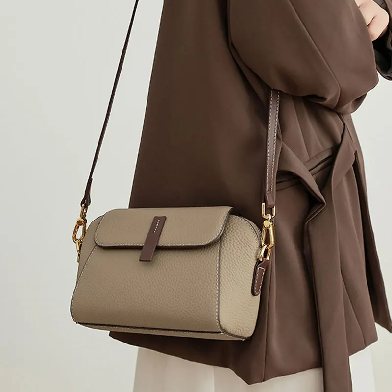 2026 New Women's Bag Luxury Designer Genuine Leather Woman Crossbody Bag High Quality Cowhide Female Fashionable Shoulder Bags
2026 New Women's Bag Luxury Designer Genuine Leather Woman Crossbody Bag High Quality Cowhide Female Fashionable Shoulder Bags