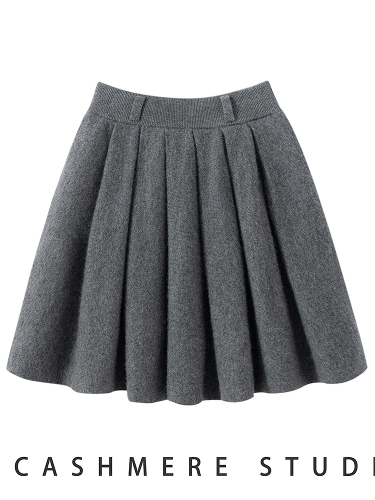 TLOMLWomen's A-line Pleated Skirt 100% Cashmere Knit Mini Skirt Autumn Winter Preppy Style Above Knee Skirt Cashmere Knitwear
TLOMLWomen's A-line Pleated Skirt 100% Cashmere Knit Mini Skirt Autumn Winter Preppy Style Above Knee Skirt Cashmere Knitwear