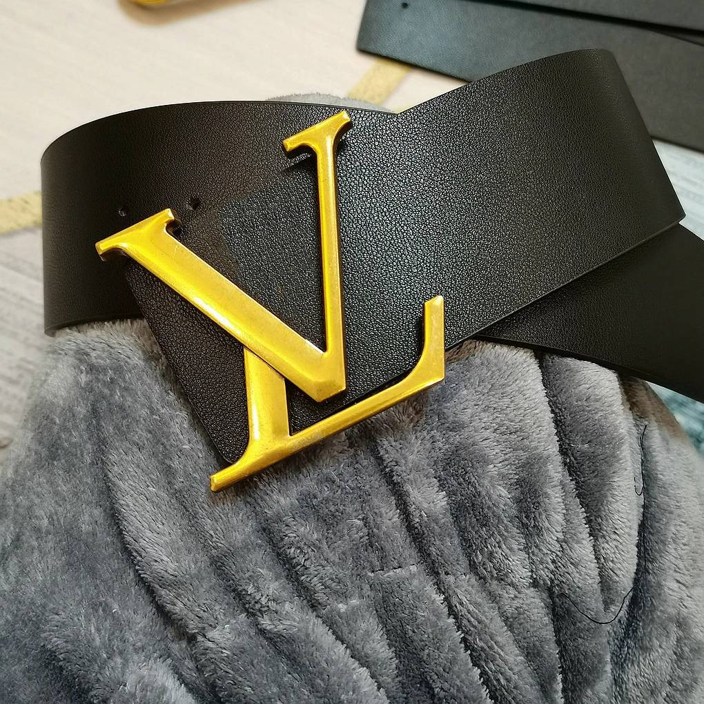 Women's Genuine Leather Belt, High-end Brand Belt for Women with An European Style. with An Ultra-wide Design, The Width Reaches 7 Centimeters. It Is A Versatile, Practical and Fashionable Girl's Belt. A Creative, Individualistic and Trendy Slimming Belt.
Women's Genuine Leather Belt, High-end Brand Belt for Women with An European Style. with An Ultra-wide Design, The Width Reaches 7 Centimeters. It Is A Versatile, Practical and Fashionable Girl's Belt. A Creative, Individualistic and Trendy Slimming Belt.