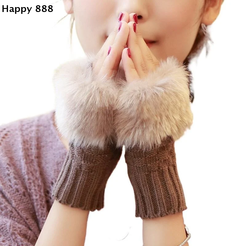 Теплые плюшевые перчатки без пальцев из шерстяной смеси для женщин – мягкие, гладкие и идеально подходят для письма или вождения.
Теплые плюшевые перчатки без пальцев из шерстяной смеси для женщин – мягкие, гладкие и идеально подходят для письма или вождения.