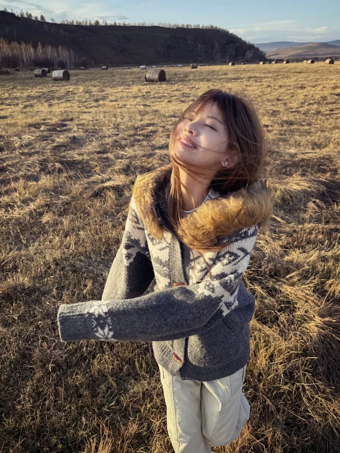 Мужской зимний повседневный универсальный свитер в американском ретро-стиле с узором Fair Isle, на пуговицах, с утолщенным меховым воротником, Ci Walk Open Car
Мужской зимний повседневный универсальный свитер в американском ретро-стиле с узором Fair Isle, на пуговицах, с утолщенным меховым воротником, Ci Walk Open Car