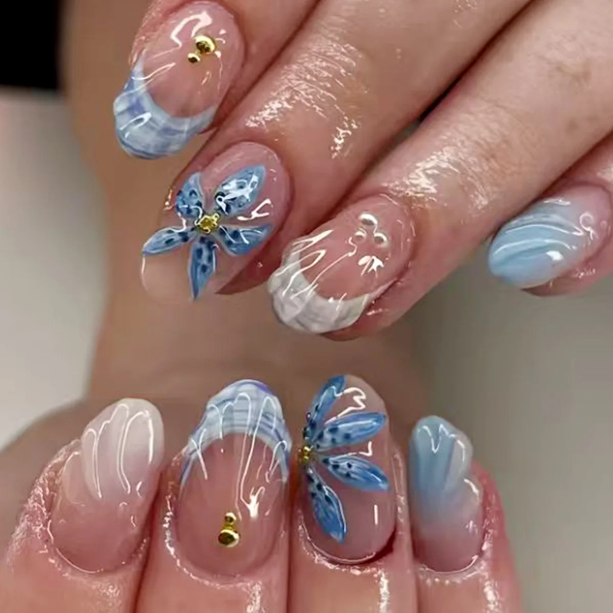 Handmade Point Diamond Manicure Cross-border 24 Pieces Clear Blue and White French Three-dimensional Flower Wearing Armor, Short Oval Armor
Handmade Point Diamond Manicure Cross-border 24 Pieces Clear Blue and White French Three-dimensional Flower Wearing Armor, Short Oval Armor