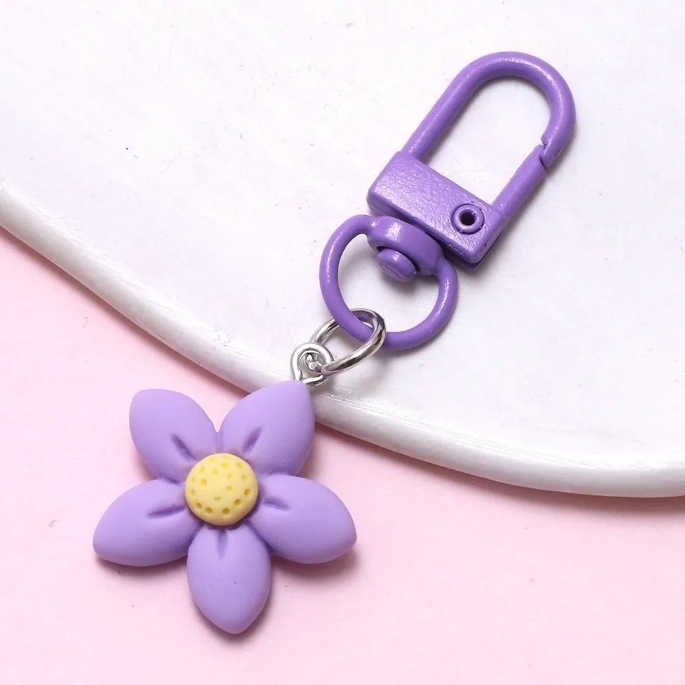 Милый брелок из смолы в виде цветка, красочный цветочный аксессуар для ключей от машины, подвеска для рюкзака
Милый брелок из смолы в виде цветка, красочный цветочный аксессуар для ключей от машины, подвеска для рюкзака