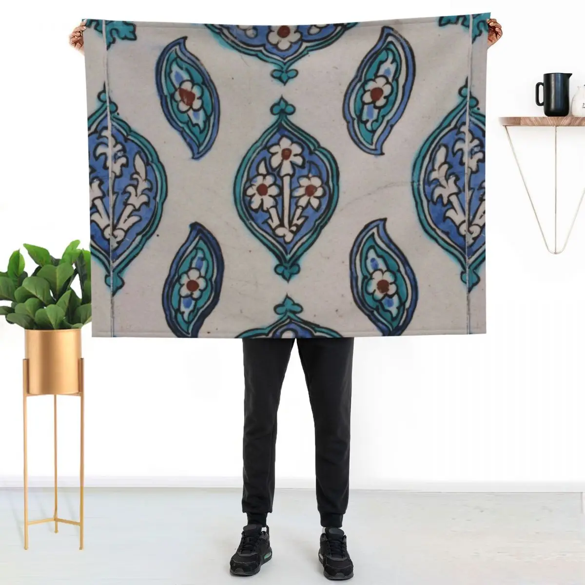 Turkish Ottoman design, Iznik Ceramic Tile Throw Blanket Ultra Soft Flannel Fleece Blanket for All Seasons
Turkish Ottoman design, Iznik Ceramic Tile Throw Blanket Ultra Soft Flannel Fleece Blanket for All Seasons