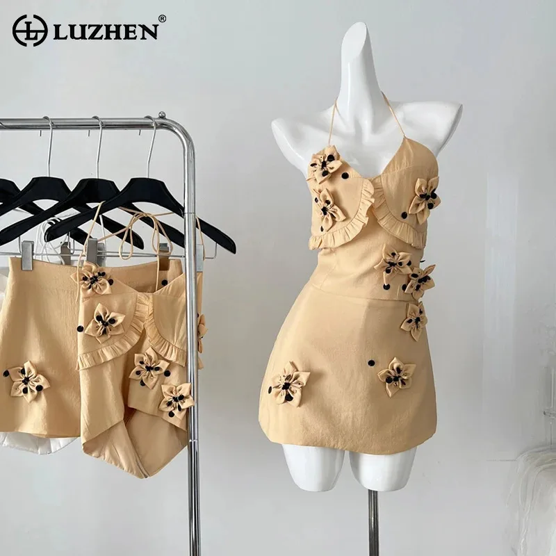 LUZHEN трехмерный цветочный лоскутный дизайн, повседневные комплекты из двух предметов, женские модные мини-юбки на бретельках с открытой спиной 2024, AA1172
LUZHEN трехмерный цветочный лоскутный дизайн, повседневные комплекты из двух предметов, женские модные мини-юбки на бретельках с открытой спиной 2024, AA1172