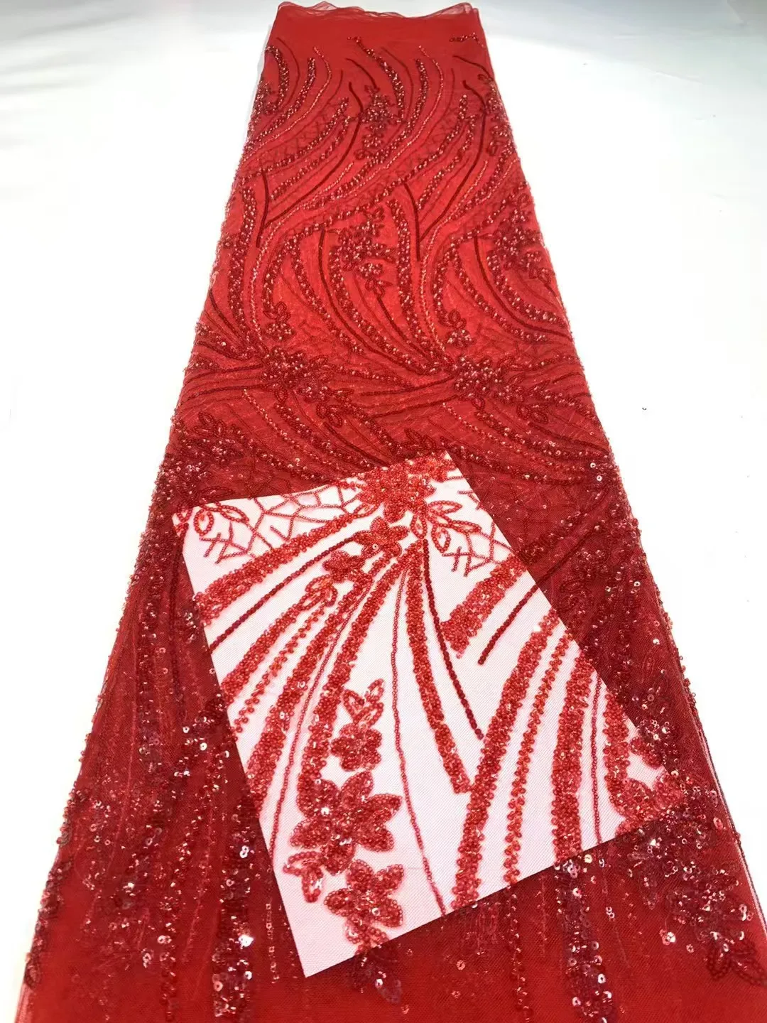 African Lace Fabric Sequins Beaded Embroidery Groom Nigerian Bridal High Quality French Tulle Lace Fabric For Sewing
African Lace Fabric Sequins Beaded Embroidery Groom Nigerian Bridal High Quality French Tulle Lace Fabric For Sewing