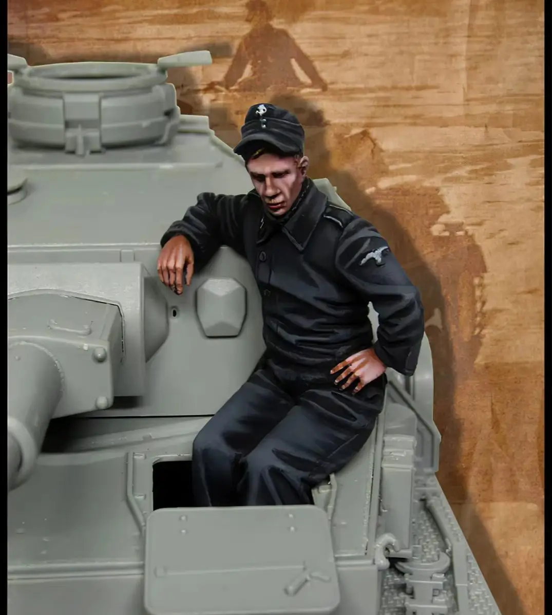 Model kit 1:35 model kit resin kit Soldiers sitting in Panzer
Model kit 1:35 model kit resin kit Soldiers sitting in Panzer