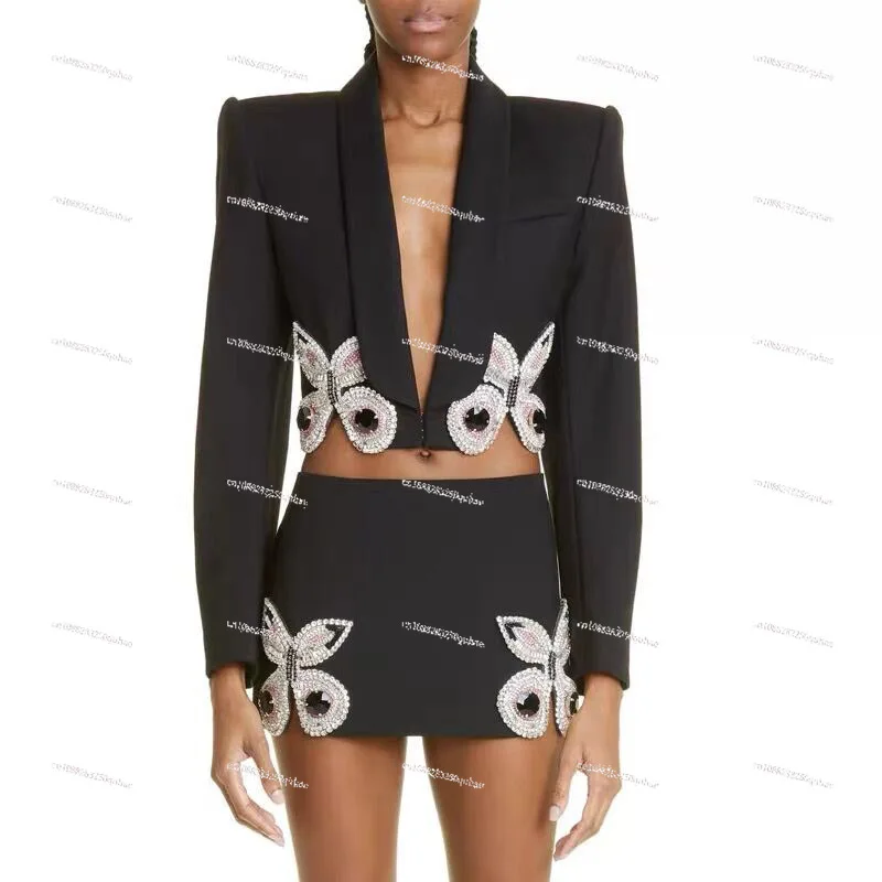 Celebrity temperament Heavy industry beads with diamonds butterfly short suit skirt set, two-piece set
Celebrity temperament Heavy industry beads with diamonds butterfly short suit skirt set, two-piece set