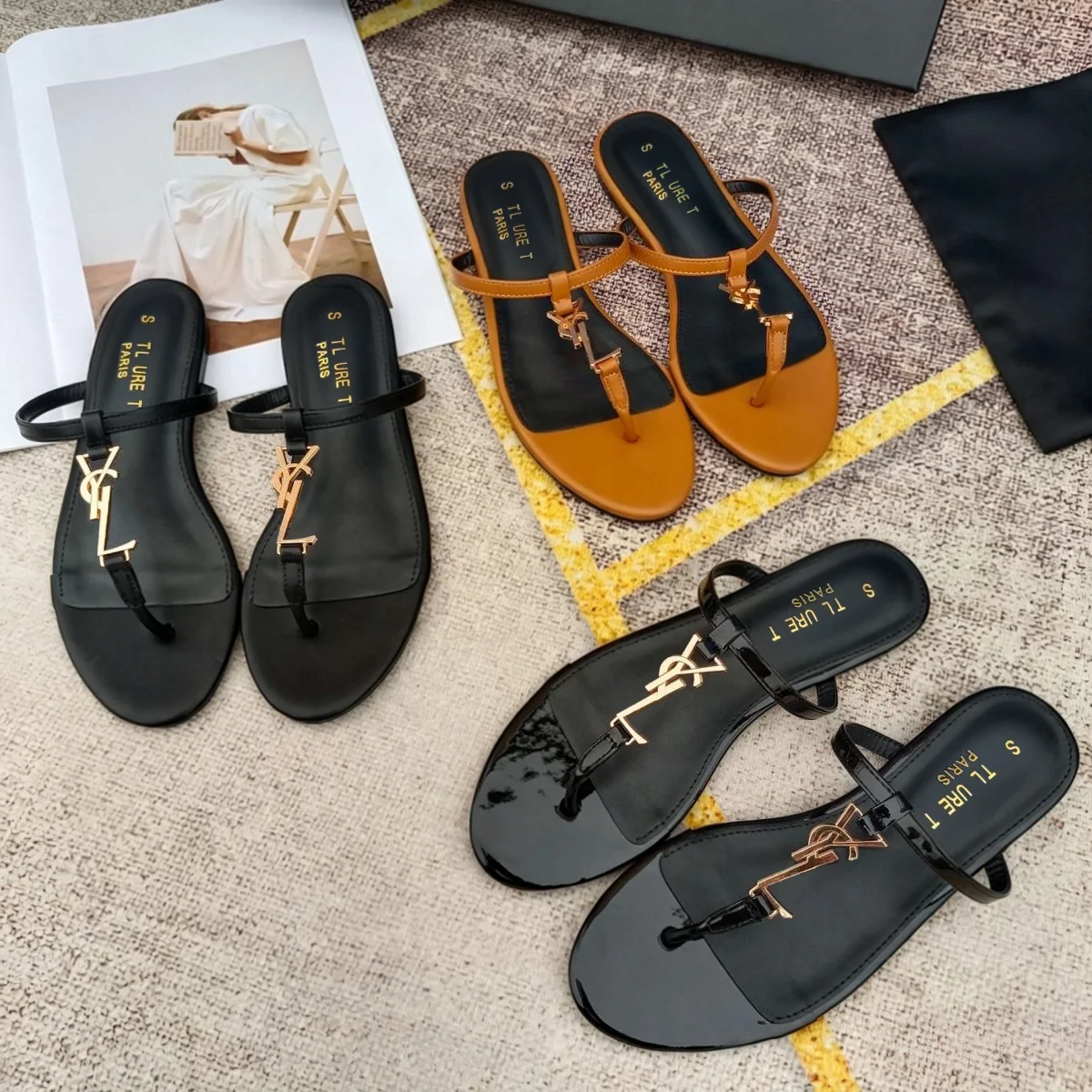 New Style Fashion Slippers for Women - Fashionable for Outings, Versatile Flat Toe Sandals, High-end Flat Slip-on Flip-flops
New Style Fashion Slippers for Women - Fashionable for Outings, Versatile Flat Toe Sandals, High-end Flat Slip-on Flip-flops