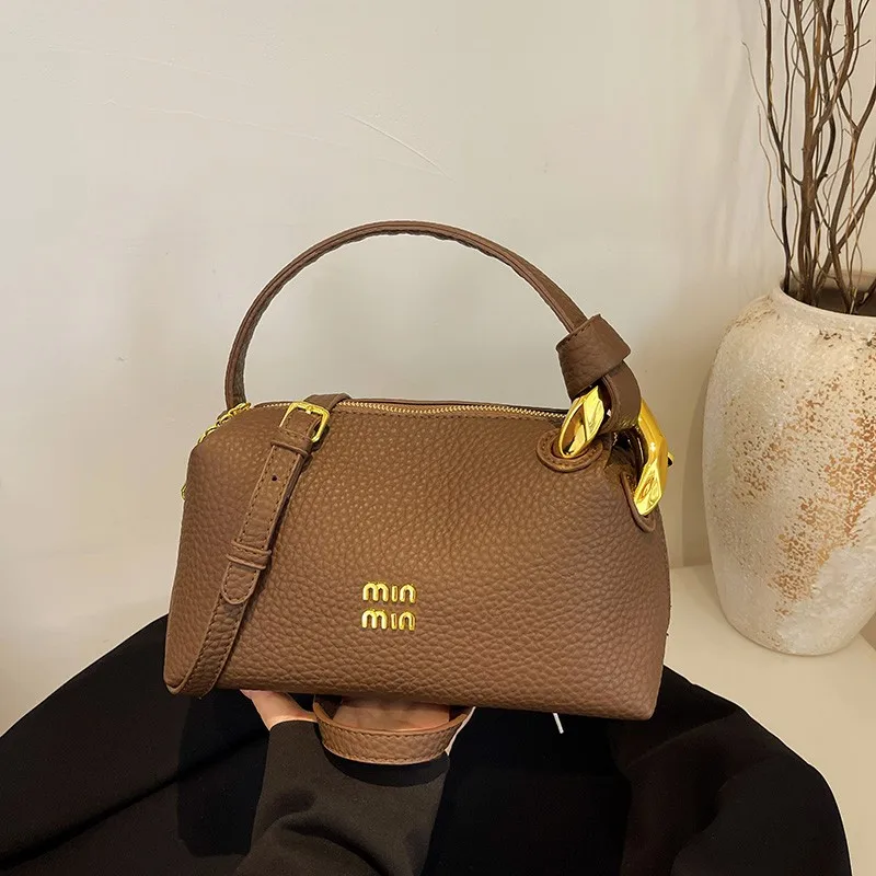 Women’s Luxury Leather Classic Designer Fashion Tote Bag Elegant Shoulder Crossbody Handbag For Daily Urban Lifestyle
Women’s Luxury Leather Classic Designer Fashion Tote Bag Elegant Shoulder Crossbody Handbag For Daily Urban Lifestyle