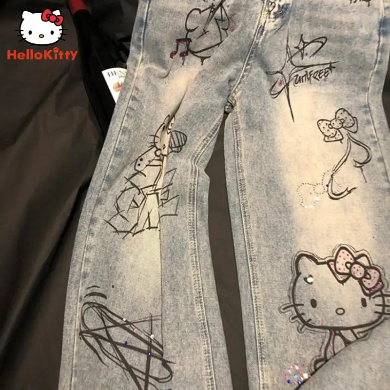 Женские джинсы с широкими штанинами Hellokitty, облегающие прямые длинные брюки в американском ретро стиле с принтом граффити
Женские джинсы с широкими штанинами Hellokitty, облегающие прямые длинные брюки в американском ретро стиле с принтом граффити