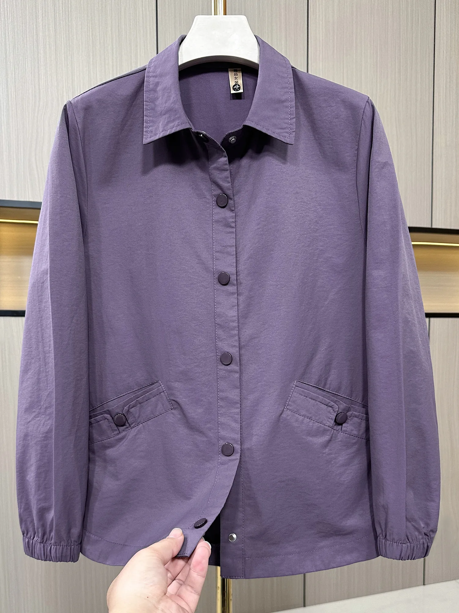 Spring Autumn Short Casual Slimming Pure Color Women's Shirt Jacket Flip Collar Thin Outerwear Breathable Commute Style
Spring Autumn Short Casual Slimming Pure Color Women's Shirt Jacket Flip Collar Thin Outerwear Breathable Commute Style