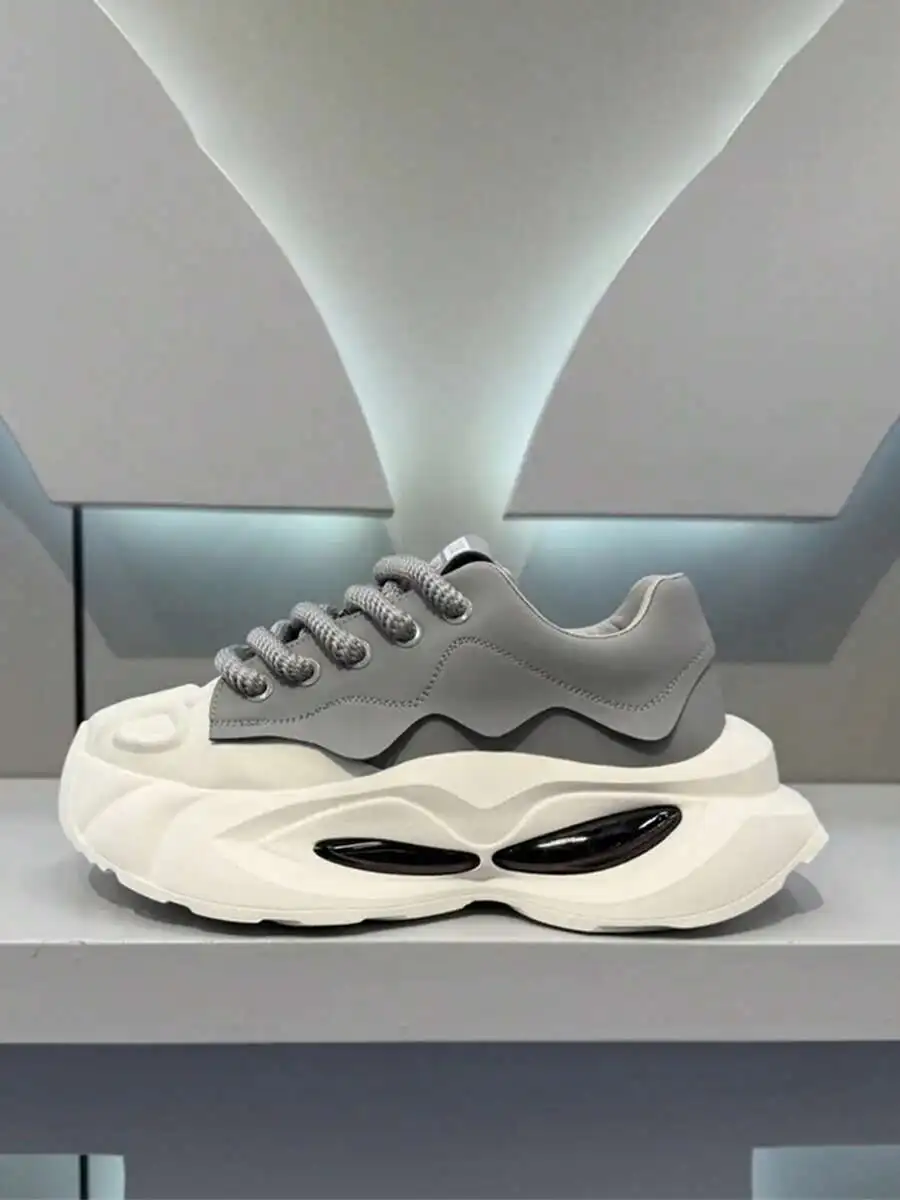 Breathable Lightweight Elevator Sneakers, Fashion Thick Sole Casual Outdoor Heightening Walking Shoes for Men Daily Use
Breathable Lightweight Elevator Sneakers, Fashion Thick Sole Casual Outdoor Heightening Walking Shoes for Men Daily Use