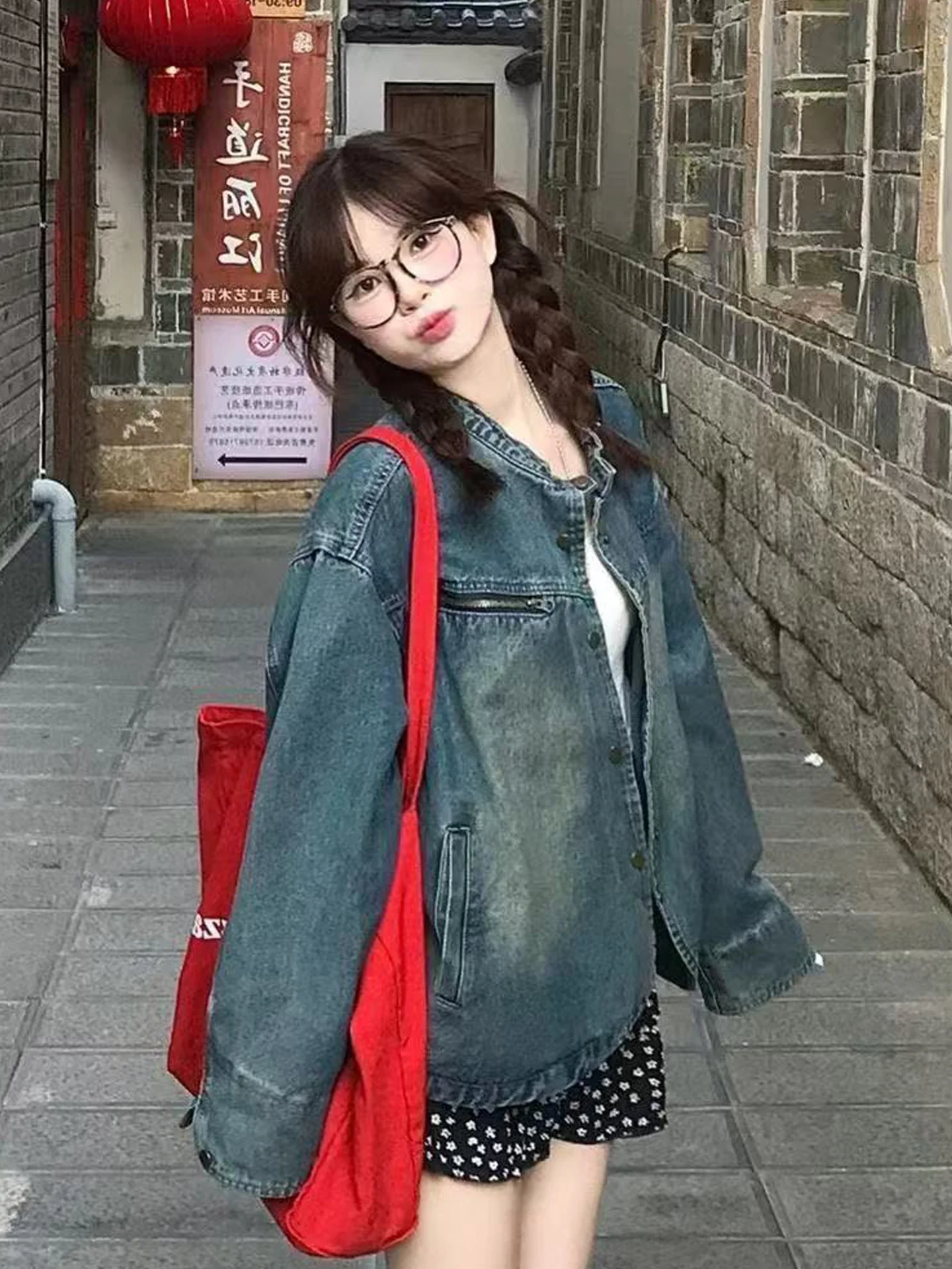 Korean Style Vintage Denim Jacket Women's Loose Casual Retro Spring New Fashion Upper Apparel Small Crowd Jacket
Korean Style Vintage Denim Jacket Women's Loose Casual Retro Spring New Fashion Upper Apparel Small Crowd Jacket