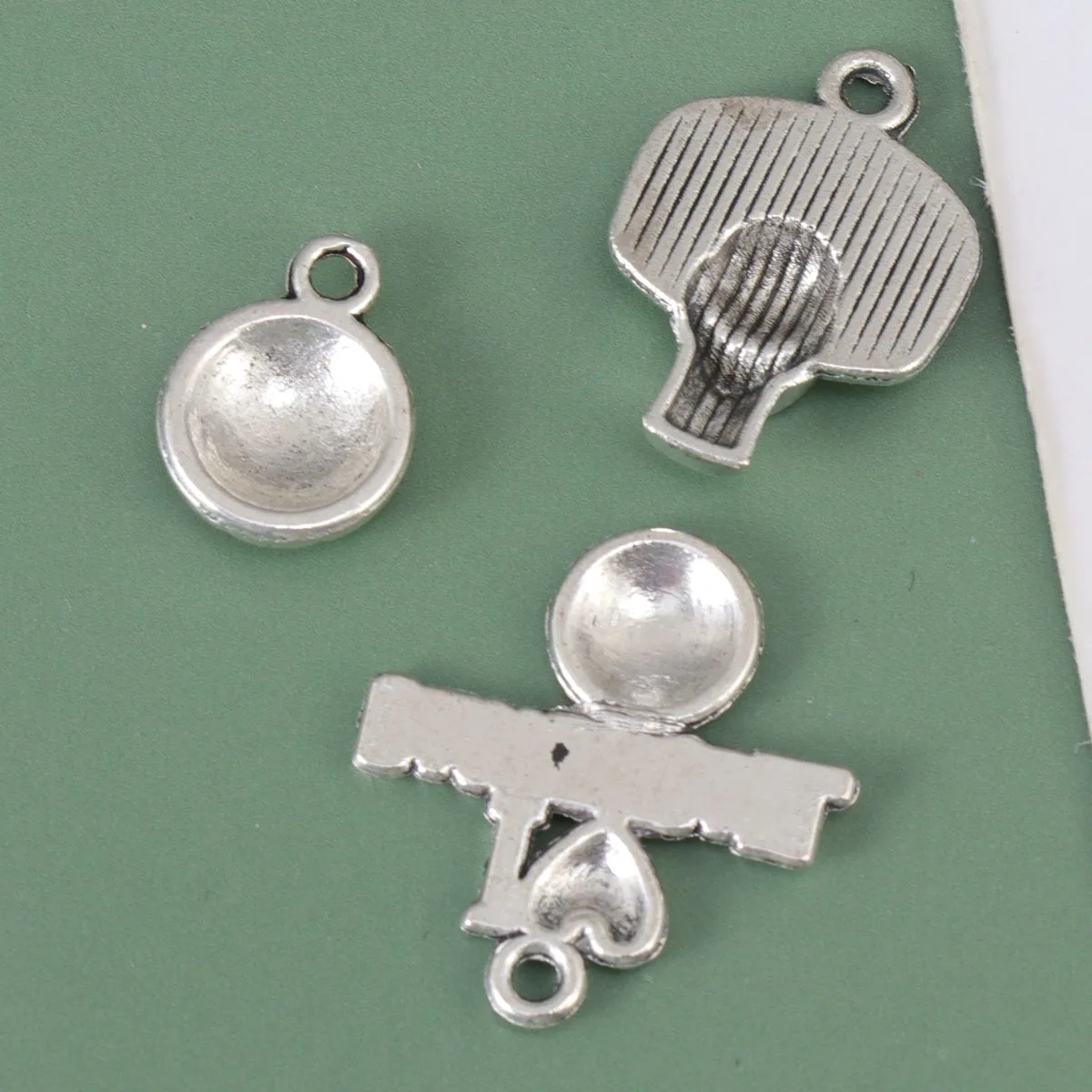 6Pcs Basketball Pendant Necklace Sports Charms Durable Alloy Valentines Christmas Accessories Jewelry
6Pcs Basketball Pendant Necklace Sports Charms Durable Alloy Valentines Christmas Accessories Jewelry