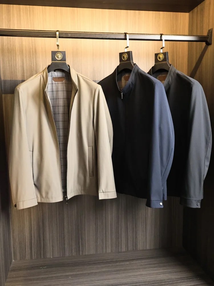 Elegant Spring Men's Casual Jacket Smooth Texture Commuter Administrative Collar Fashionable Outerwear Standard Fit Polyester...
Elegant Spring Men's Casual Jacket Smooth Texture Commuter Administrative Collar Fashionable Outerwear Standard Fit Polyester...