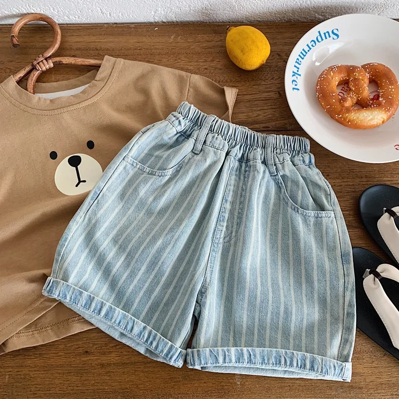 Children's pants boys' denim shorts summer new summer loose casual five quarter pants for small children striped
Children's pants boys' denim shorts summer new summer loose casual five quarter pants for small children striped
