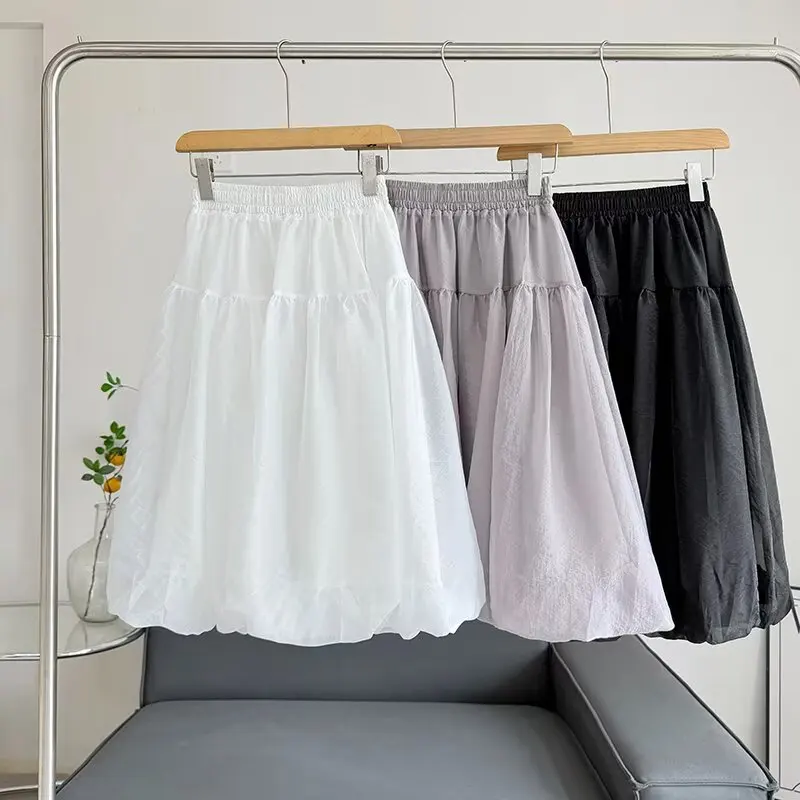Casual Atmosphere Design Sense Splicing Fluffy Half-length Skirt High Waist Pleated A-line Skirt Spring Season Women's Fashion
Casual Atmosphere Design Sense Splicing Fluffy Half-length Skirt High Waist Pleated A-line Skirt Spring Season Women's Fashion