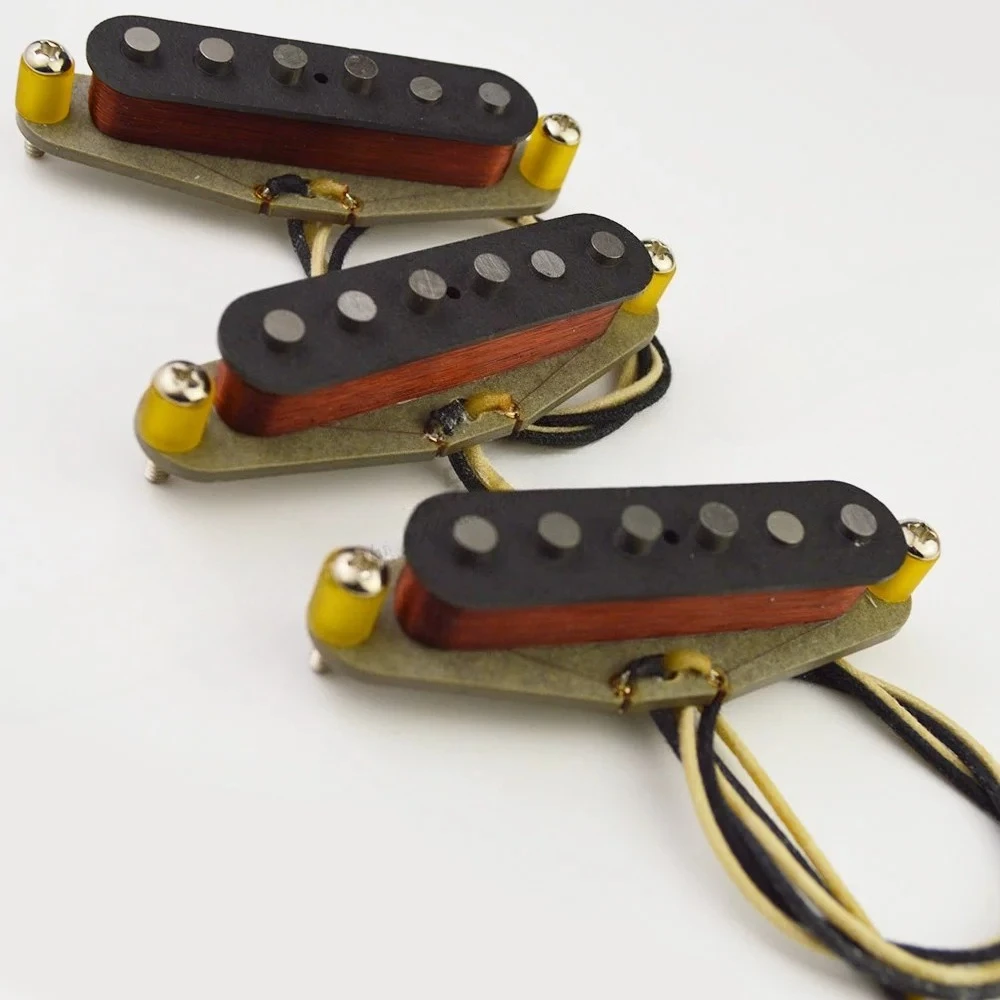 Vintage 1969's SSS Single Coil Guitar Pickups Set Handmade Non-Beveled for Str/at ST Style Electric Guitar with White Cover
Vintage 1969's SSS Single Coil Guitar Pickups Set Handmade Non-Beveled for Str/at ST Style Electric Guitar with White Cover