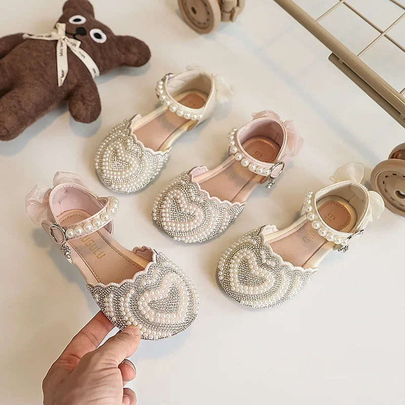 Children Princess Sandals for Girls 2025 Summer New Fashion Korean Style Soft Bottom Anti-slippery Versatile Chic Party Shoes
Children Princess Sandals for Girls 2025 Summer New Fashion Korean Style Soft Bottom Anti-slippery Versatile Chic Party Shoes