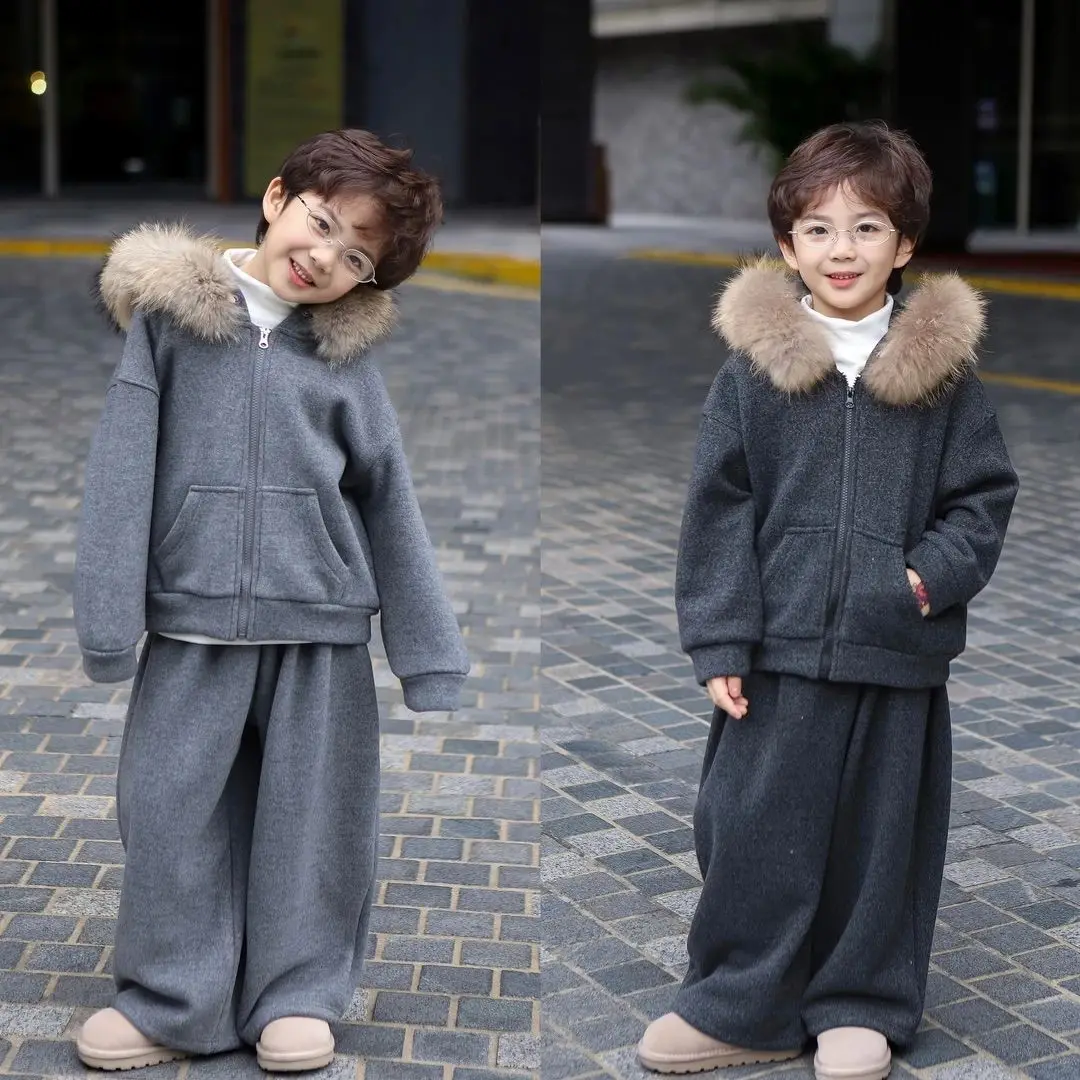 Модные костюмы для девочек и мальчиков, зимнее плотное бархатное пальто с капюшоном на молнии + брюки, детские комплекты из 2 предметов, повседневная спортивная одежда, уличная одежда
Модные костюмы для девочек и мальчиков, зимнее плотное бархатное пальто с капюшоном на молнии + брюки, детские комплекты из 2 предметов, повседневная спортивная одежда, уличная одежда