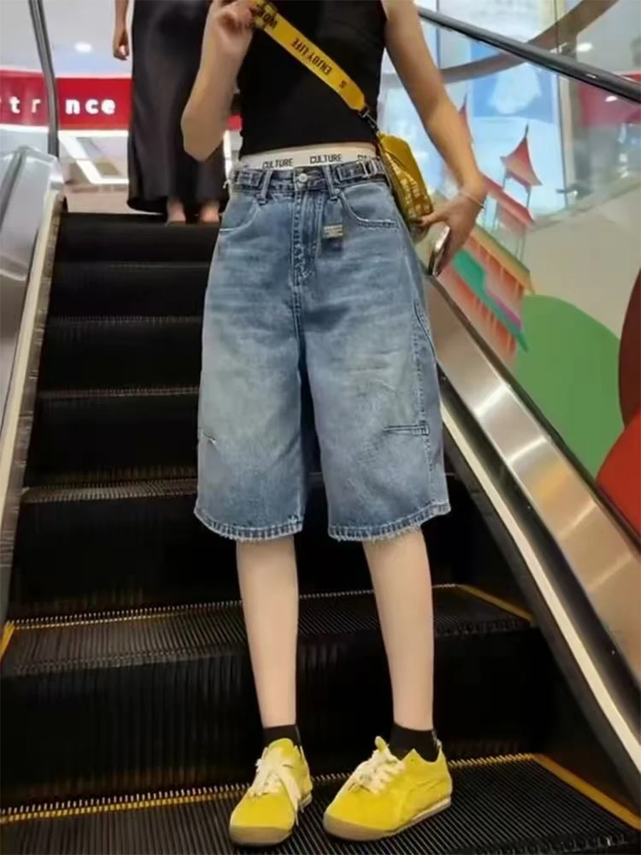 plus Size High Waist Straight Leg Denim Shorts Women's Summer Slimming A-Line Five-Point Jeans Wide Leg Pants Casual
plus Size High Waist Straight Leg Denim Shorts Women's Summer Slimming A-Line Five-Point Jeans Wide Leg Pants Casual