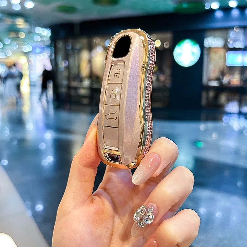 Suitable for Porsche keycase Cayenne Paramera Macan 918 718 keycover keyshell keychain modification high-end bag for men women
Suitable for Porsche keycase Cayenne Paramera Macan 918 718 keycover keyshell keychain modification high-end bag for men women