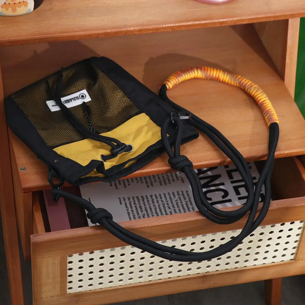 Portable Nylon Drawstring Crossbody Bag Pleated Square Men Messenger Bag Lightweight Korean Style Mini HandBag Student
Portable Nylon Drawstring Crossbody Bag Pleated Square Men Messenger Bag Lightweight Korean Style Mini HandBag Student