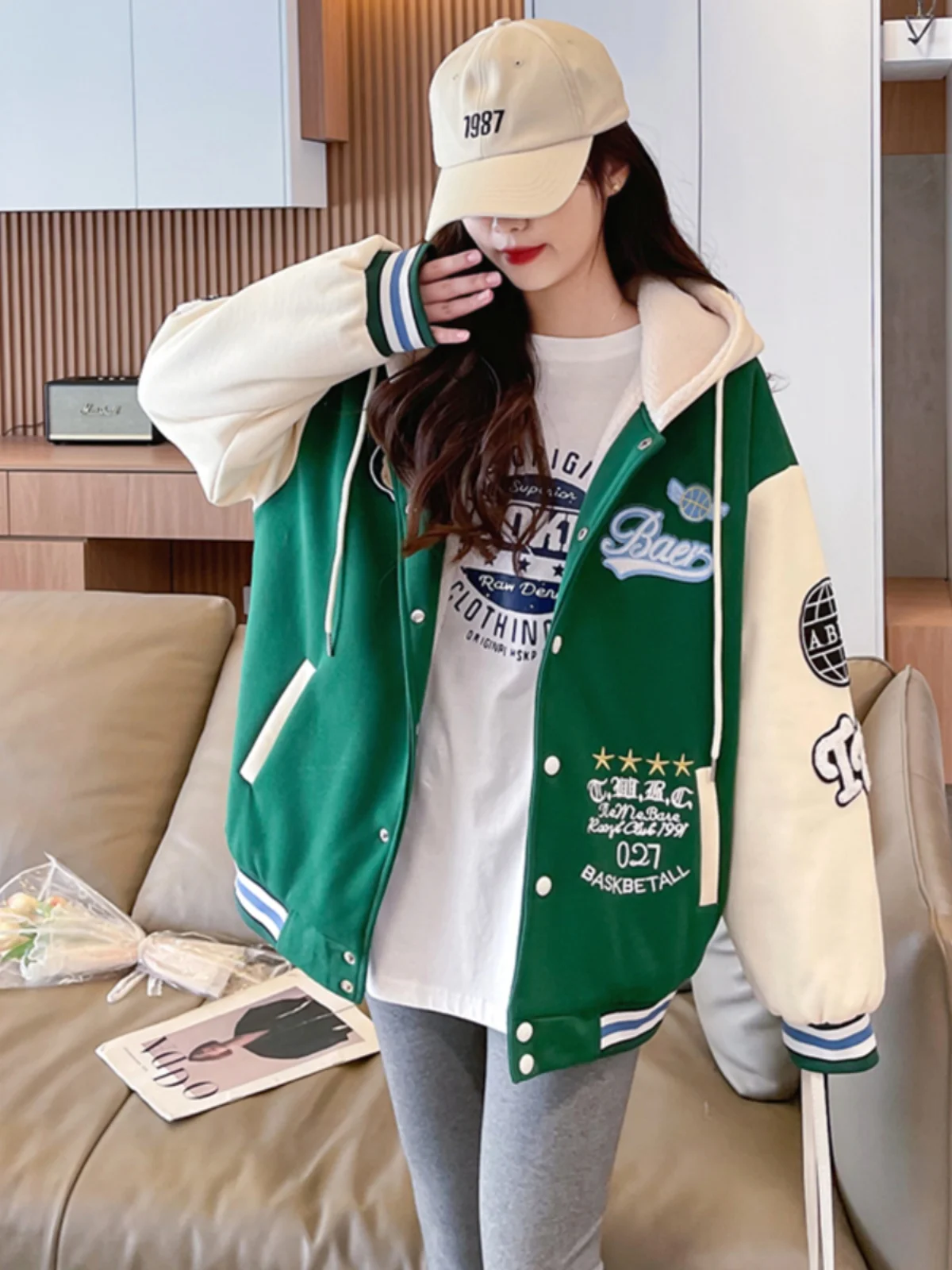 Baseball Jackets Embroided Womens Streetwears Grunge Bomber Lightweight Kpop Climbing Lady'S Night Spring Athleisure Sherpa Chic
Baseball Jackets Embroided Womens Streetwears Grunge Bomber Lightweight Kpop Climbing Lady'S Night Spring Athleisure Sherpa Chic