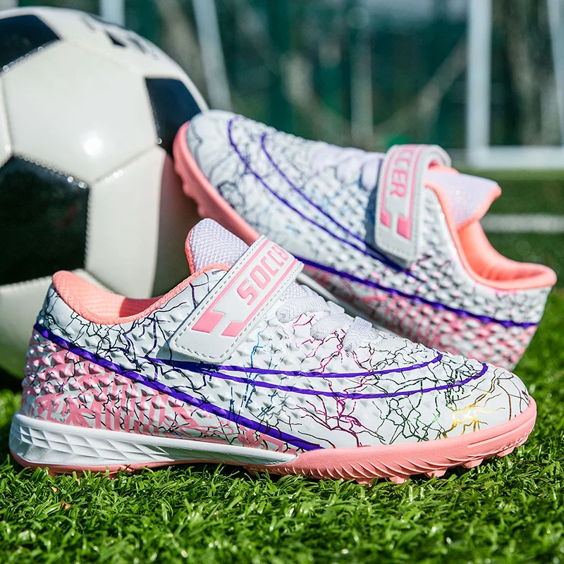 New Soccer Shoes Children's Sole Non-slip Ankle Boots Boys And Girls Training Football Shoes Kids Indoor Futsal Sneakers
New Soccer Shoes Children's Sole Non-slip Ankle Boots Boys And Girls Training Football Shoes Kids Indoor Futsal Sneakers