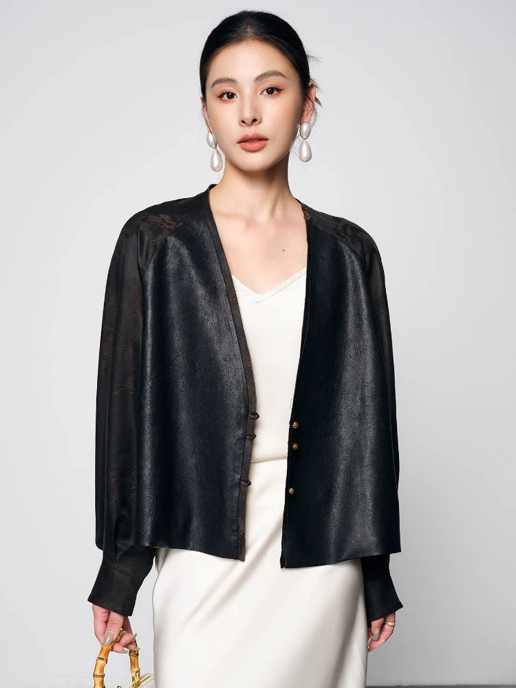 Elegant Short Genuine Leather Jackets for Women Spring Autumn High-end Simple Soft Black V-neck Parchwork Real Sheepskin Coat
Elegant Short Genuine Leather Jackets for Women Spring Autumn High-end Simple Soft Black V-neck Parchwork Real Sheepskin Coat