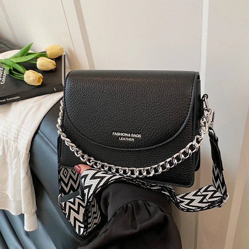 Fashion Small Flap Pu Leather Crossbody Bag for Women 2025 New Trend Designer Simple Wide Strap Handbags and Purses
Fashion Small Flap Pu Leather Crossbody Bag for Women 2025 New Trend Designer Simple Wide Strap Handbags and Purses