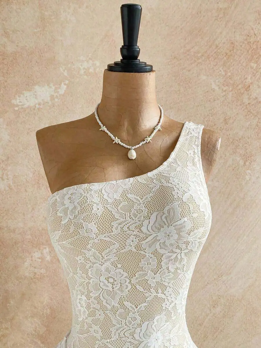 White Lace One Shoulder Bodycon Mini Dress For Evening Boho Vacation
White Lace One Shoulder Bodycon Mini Dress For Evening Boho Vacation