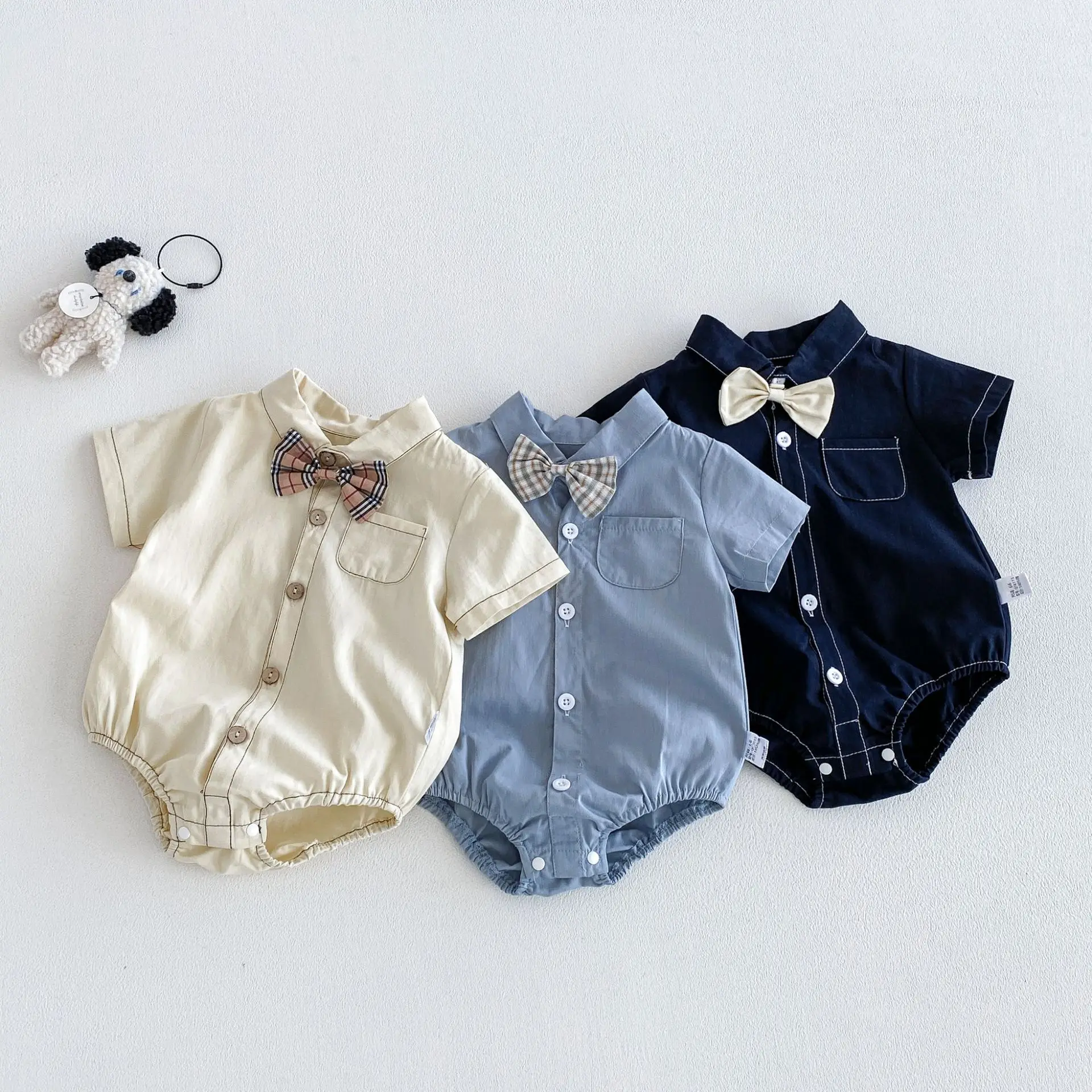 2026 Baby Boy Handsome Gentleman Bow Tie jumpsuit Ha Clothes Bags Butt Crawler Clothes
2026 Baby Boy Handsome Gentleman Bow Tie jumpsuit Ha Clothes Bags Butt Crawler Clothes