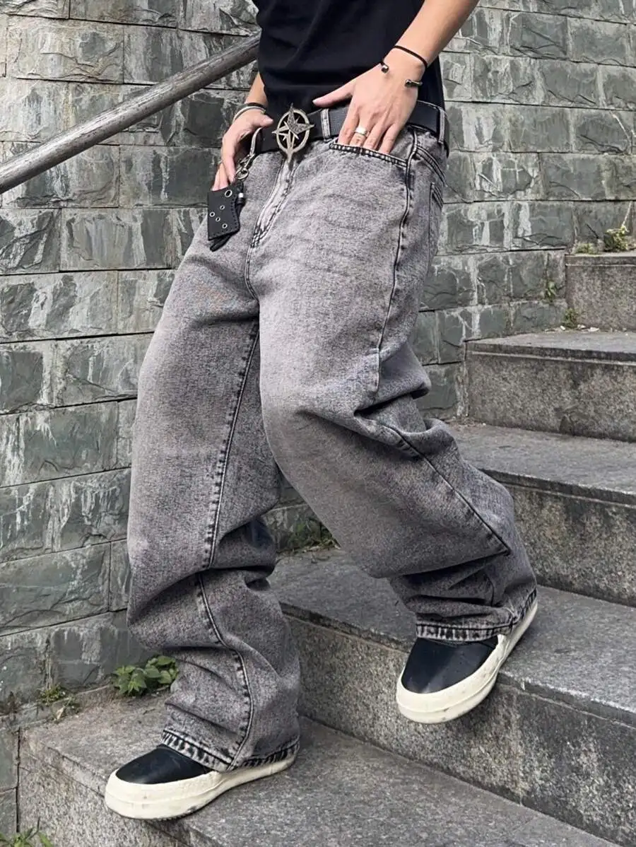 Mens Loose Casual Denim Jeans With Pockets Everyday Wear
Mens Loose Casual Denim Jeans With Pockets Everyday Wear