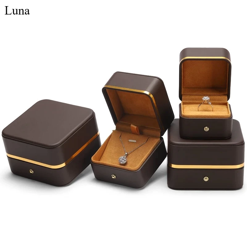 Creative Mini Jewelry Gift Box, Proposal Ring Case for Engagement, Pendant & Bracelet Storage, Small Delicate Packaging Box
Creative Mini Jewelry Gift Box, Proposal Ring Case for Engagement, Pendant & Bracelet Storage, Small Delicate Packaging Box