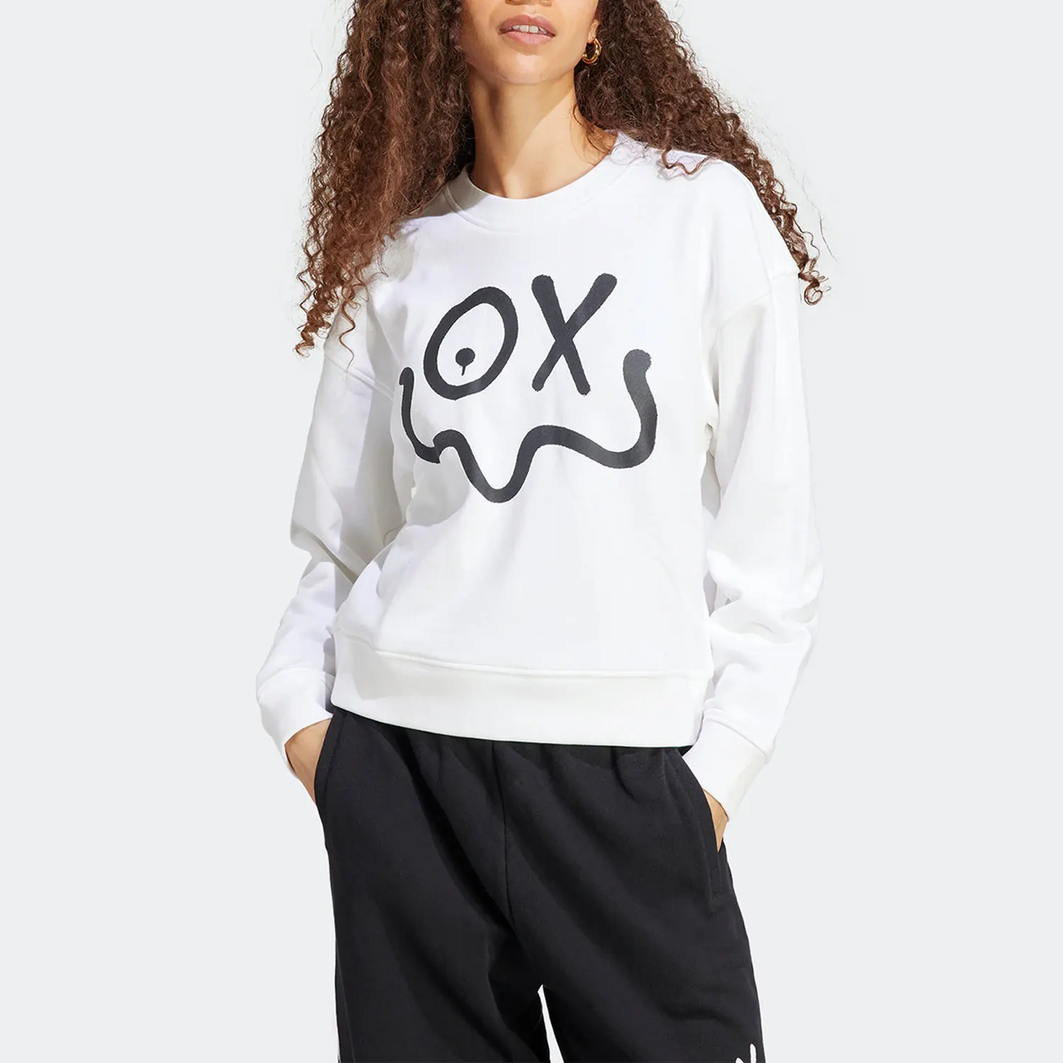 Adidas Authentic MR.A SWEATSHIRT Women's Round Neck Hoodie HY4268
Adidas Authentic MR.A SWEATSHIRT Women's Round Neck Hoodie HY4268