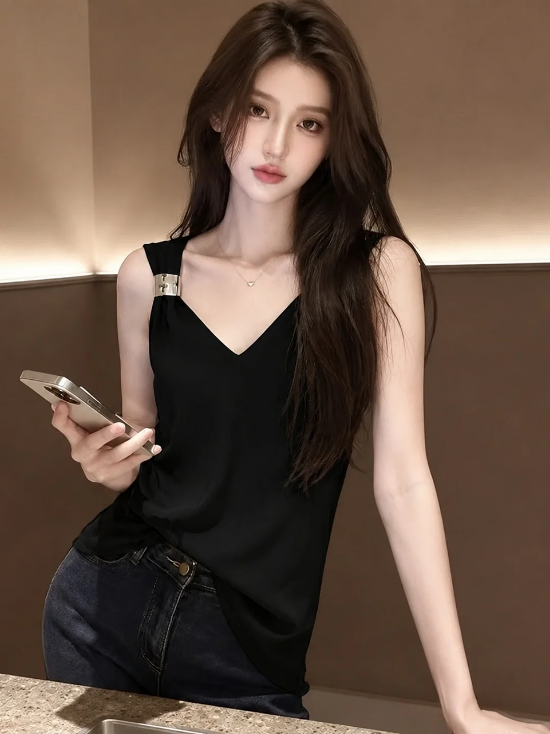 Fashionable V-Neck Vest 2026 Summer Design Slimming Versatile Sleeveless Top Luxury Gentle Women's Clothing Straight Cut Fren...
Fashionable V-Neck Vest 2026 Summer Design Slimming Versatile Sleeveless Top Luxury Gentle Women's Clothing Straight Cut Fren...
