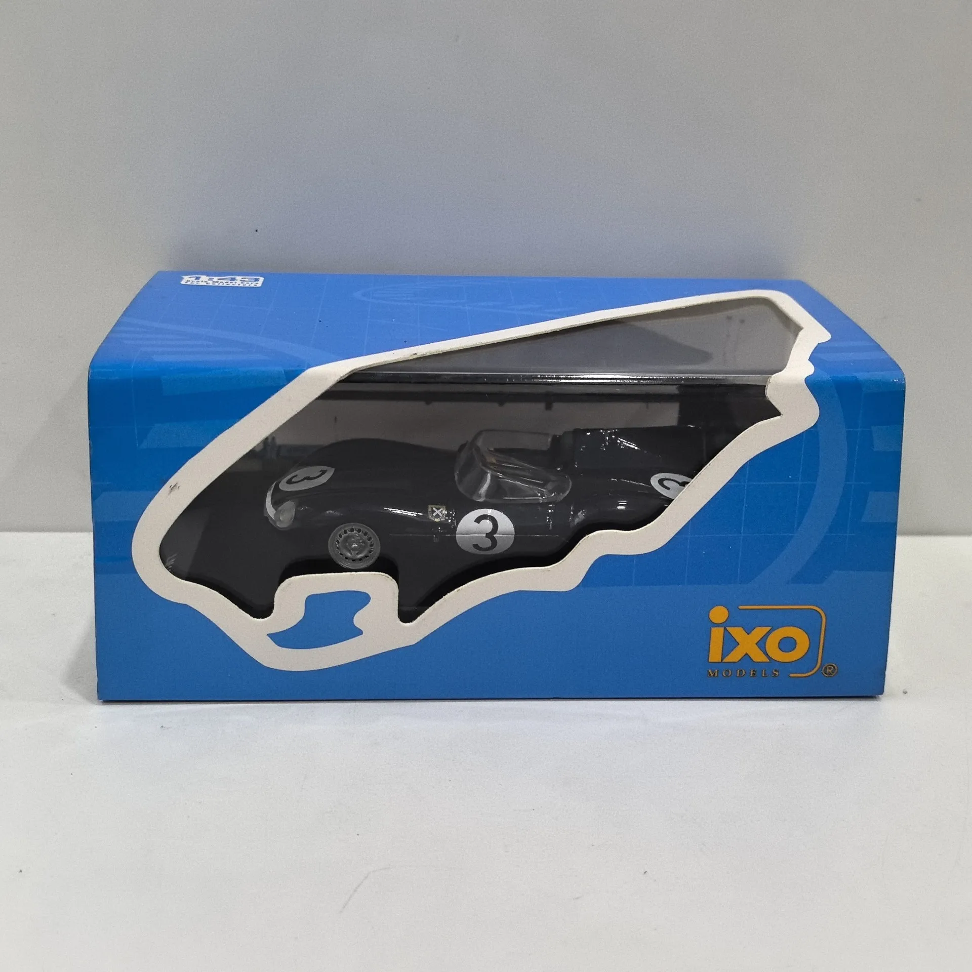 Литье под давлением IXO масштаб 1/43 JAGUAR D TYPE 1957 г. # 3, модель автомобиля из сплава Jaguar, Коллекционная игрушка, подарок, сувенир, витрина, орнамент
Литье под давлением IXO масштаб 1/43 JAGUAR D TYPE 1957 г. # 3, модель автомобиля из сплава Jaguar, Коллекционная игрушка, подарок, сувенир, витрина, орнамент