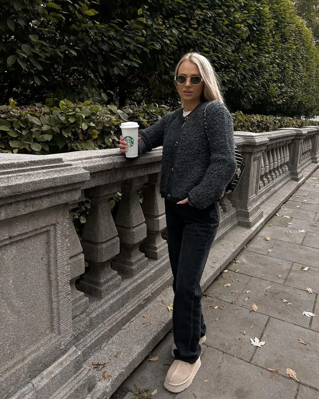 Autumn New Women Round Neck Woolen Coat Casual Full Sleeve Single Breasted Buckle Loose Jacket 2025 New Lady High Street Outwear 
Autumn New Women Round Neck Woolen Coat Casual Full Sleeve Single Breasted Buckle Loose Jacket 2025 New Lady High Street Outwear