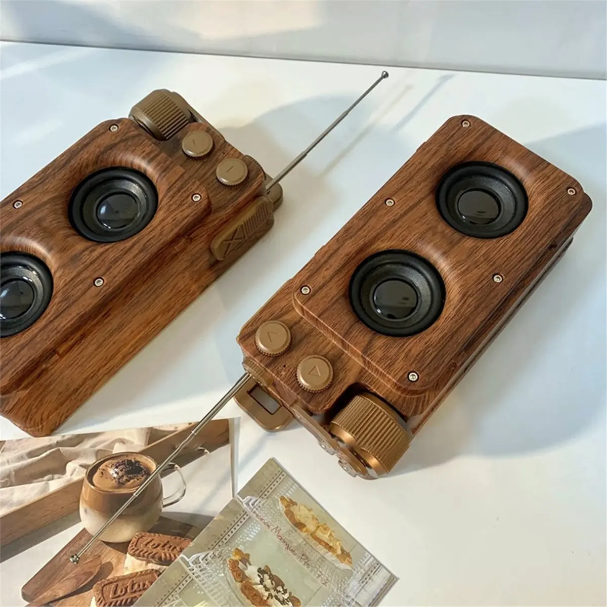 A8 Retro Wireless Bluetooth Speaker Mini Home Portable Subwoofer FM Radio HiFi High-Quality Multifunctional
A8 Retro Wireless Bluetooth Speaker Mini Home Portable Subwoofer FM Radio HiFi High-Quality Multifunctional