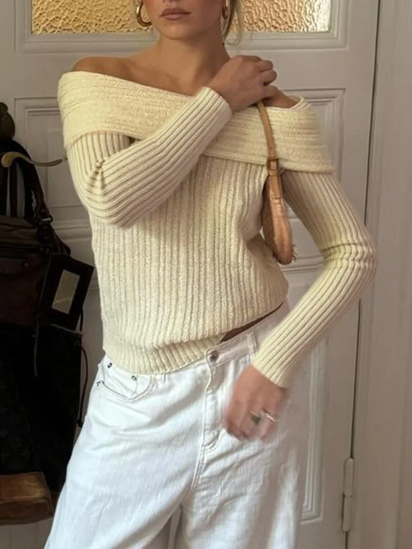 Autumn Women's Solid Color Fashionable Elegant One Neck Off Shoulder Slim Fit Pit Stripe Knitted Long Sleeved Sweater
Autumn Women's Solid Color Fashionable Elegant One Neck Off Shoulder Slim Fit Pit Stripe Knitted Long Sleeved Sweater