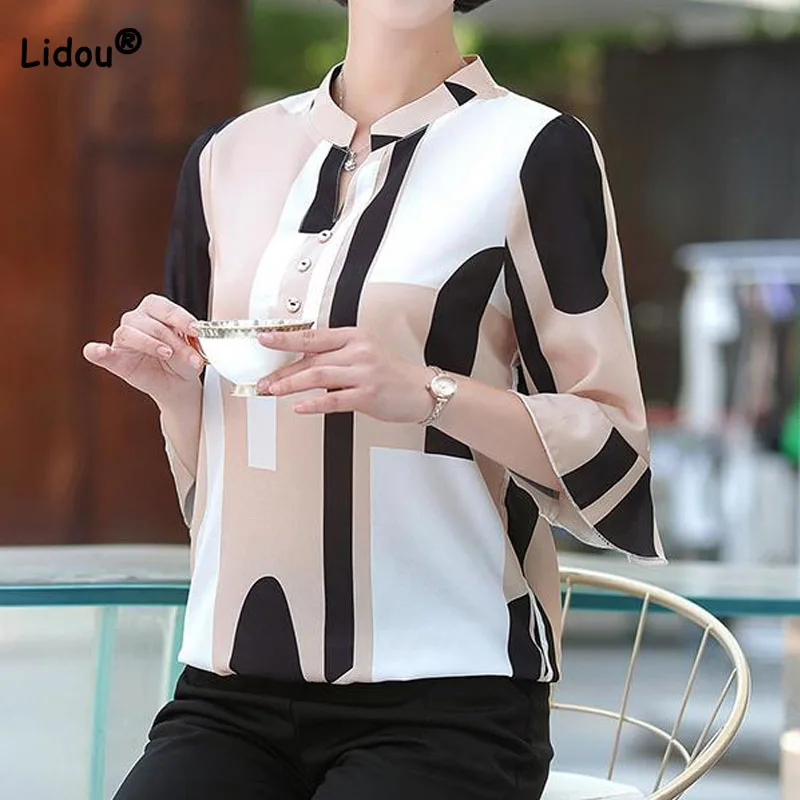 Women's Clothing Casual Flare Sleeve Printed T-shirt Fashion Commute Summer New Korean Button Spliced Chiffon Pullovers Tops
Women's Clothing Casual Flare Sleeve Printed T-shirt Fashion Commute Summer New Korean Button Spliced Chiffon Pullovers Tops